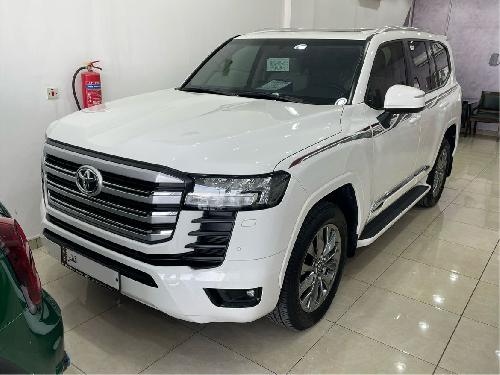 Toyota Land Cruiser GXR Twin Turbo