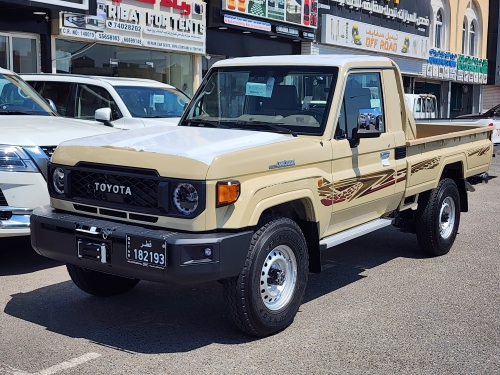 Toyota LX   2024