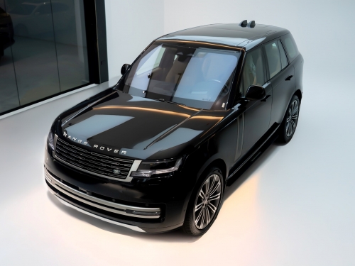 Land Rover... 2023