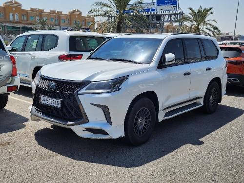 Lexus LX 570 S Black Edition