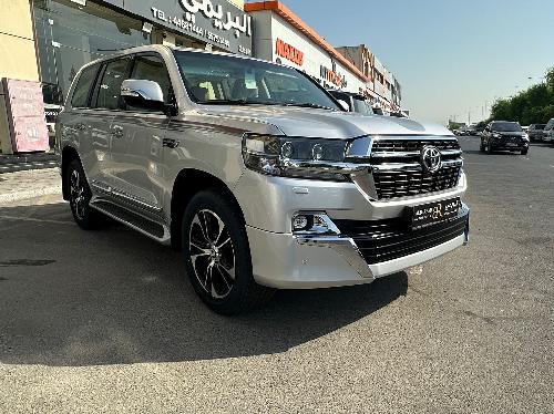 Toyota Land Cruiser GXR Grand Touring