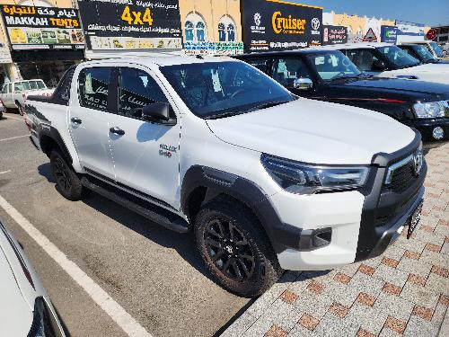 Toyota Hilux SR5 Adventure