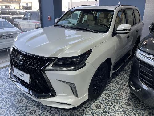 Lexus LX 570 S Black Edition