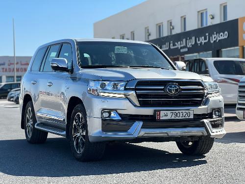 Toyota Land Cruiser VXR Grand Touring