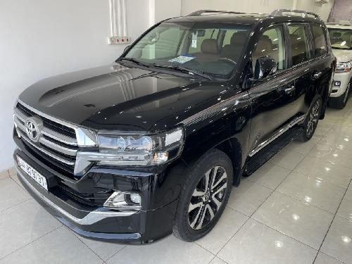 Toyota Land Cruiser GXR Grand Touring