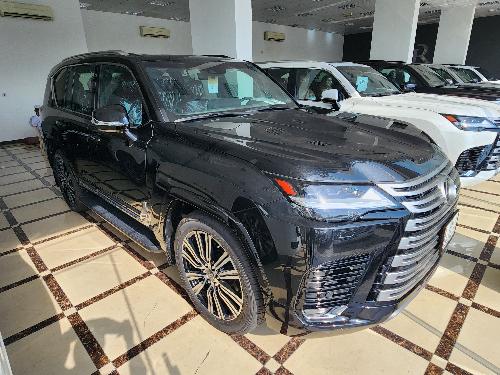 Lexus LX 600