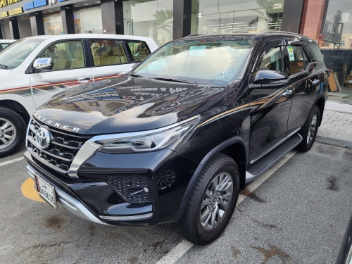 Toyota Fortuner  2024