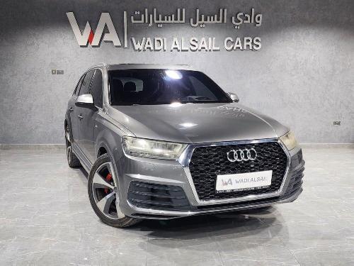 Audi Q7 