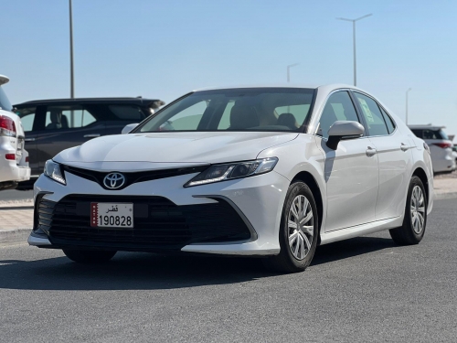 Toyota Camry  2021