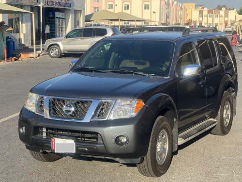 Nissan Pathfinder  2012